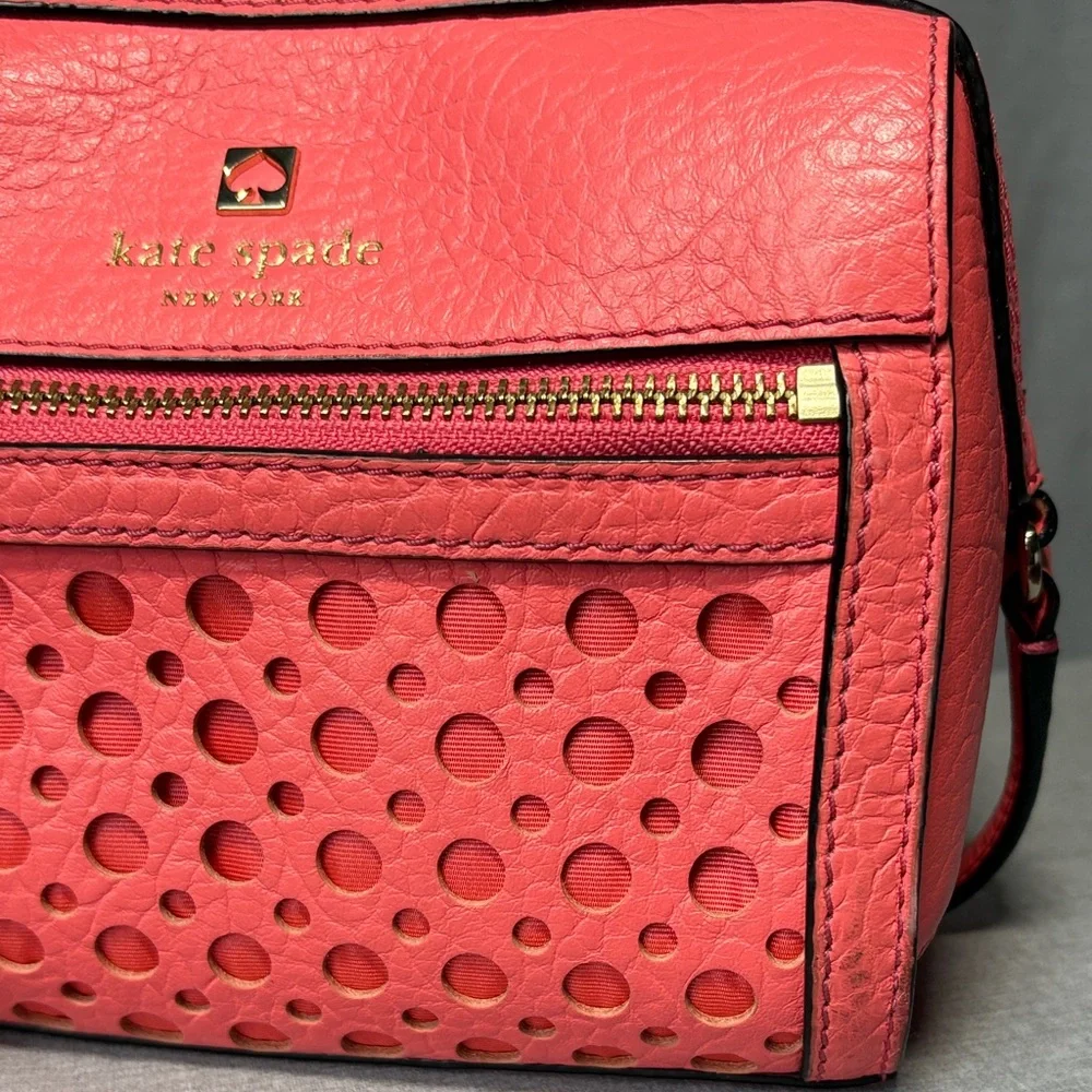 Kate Spade - Perri Lane Bubbles Leather Crossbody in Coral - excellent condition - Picture 8 of 8